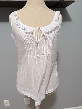 GAP White Ruffle Tie-Front Sleeveless Camisole